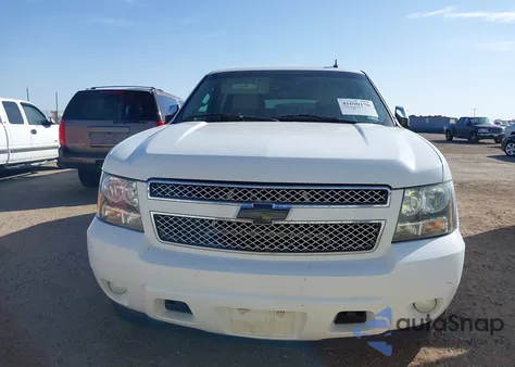 2008 Chevrolet Suburban 1500 Ltz z USA, uszkodzony, nr VIN 1GNFC16088R275256